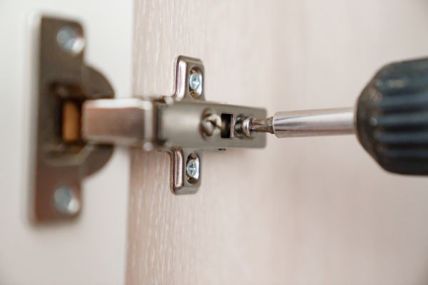 Cupboard Hinge Repair in Denison