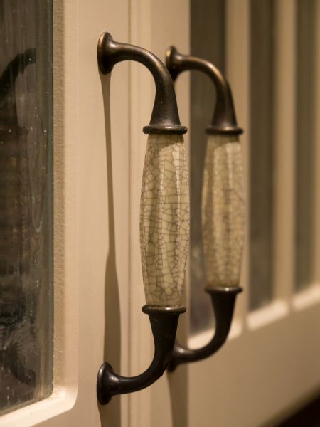 Cabinet Pulls Replacement in Denison